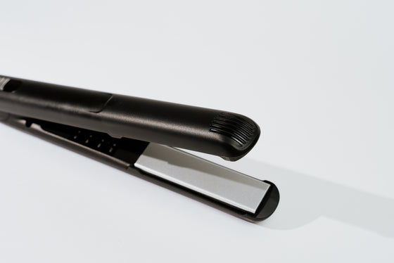 The Ultimate Hail Your Hair Hair Dryer & Straightener Set.